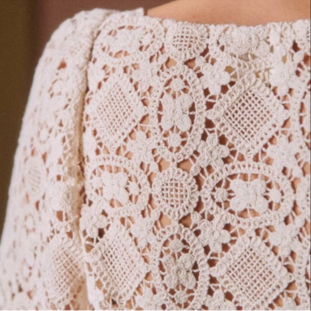 Sézane Alvere Lace Blouse - Picture 4 of 11